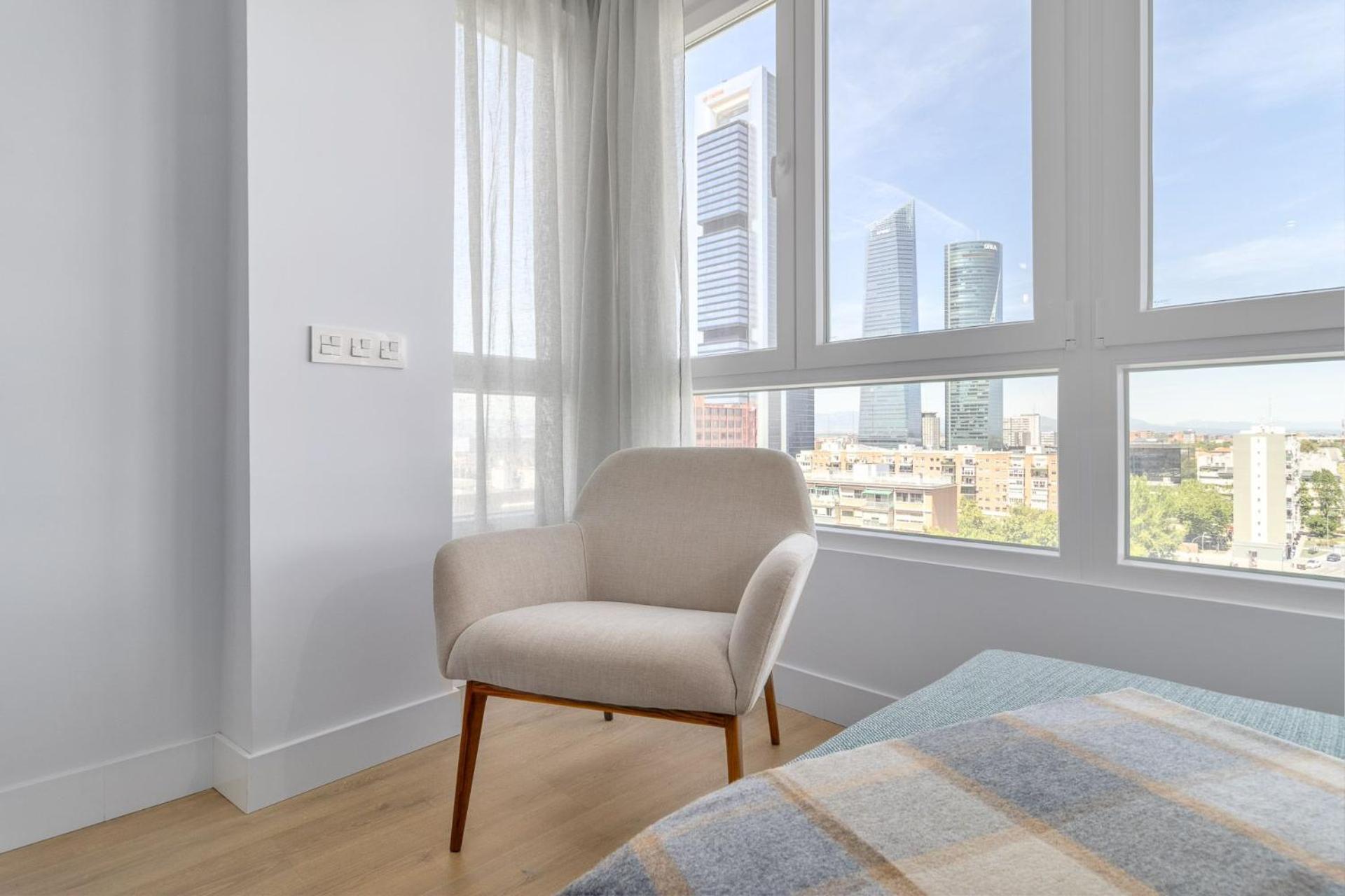 Cercano 4 Torres Chamartin Ii Apartamento *