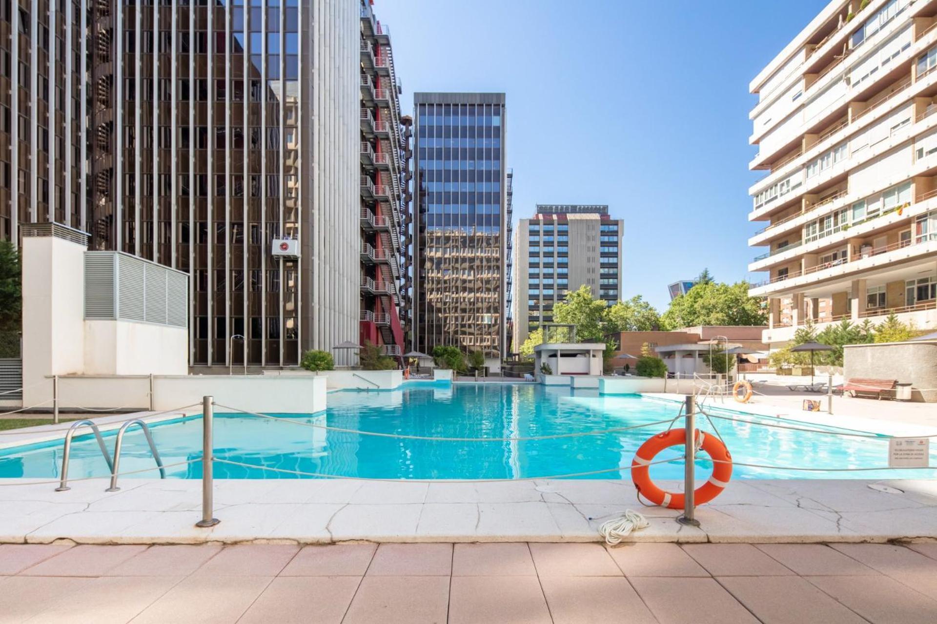 Cercano 4 Torres Chamartin Ii Apartamento *