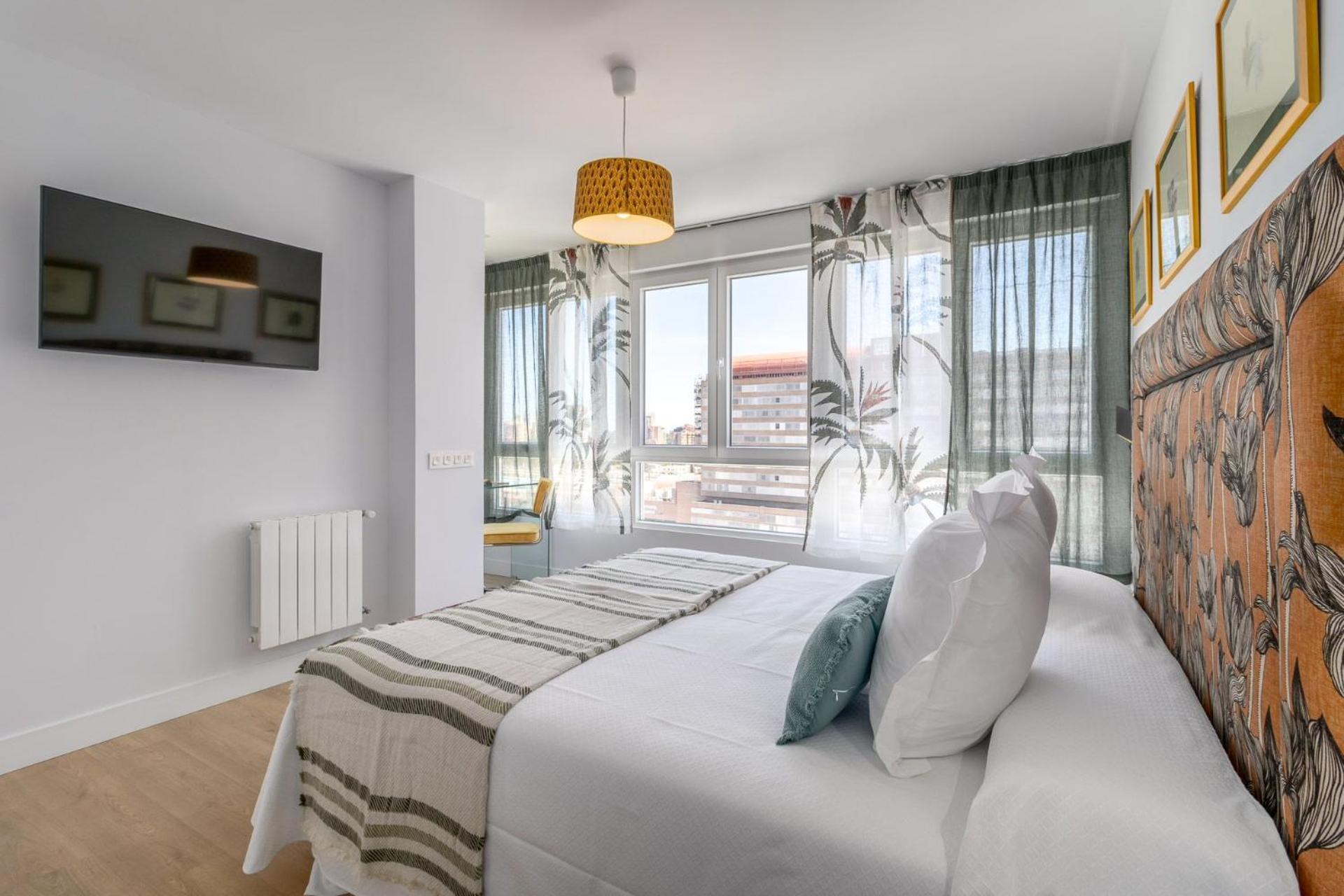 Apartamento Cercano 4 Torres Chamartin Ii *